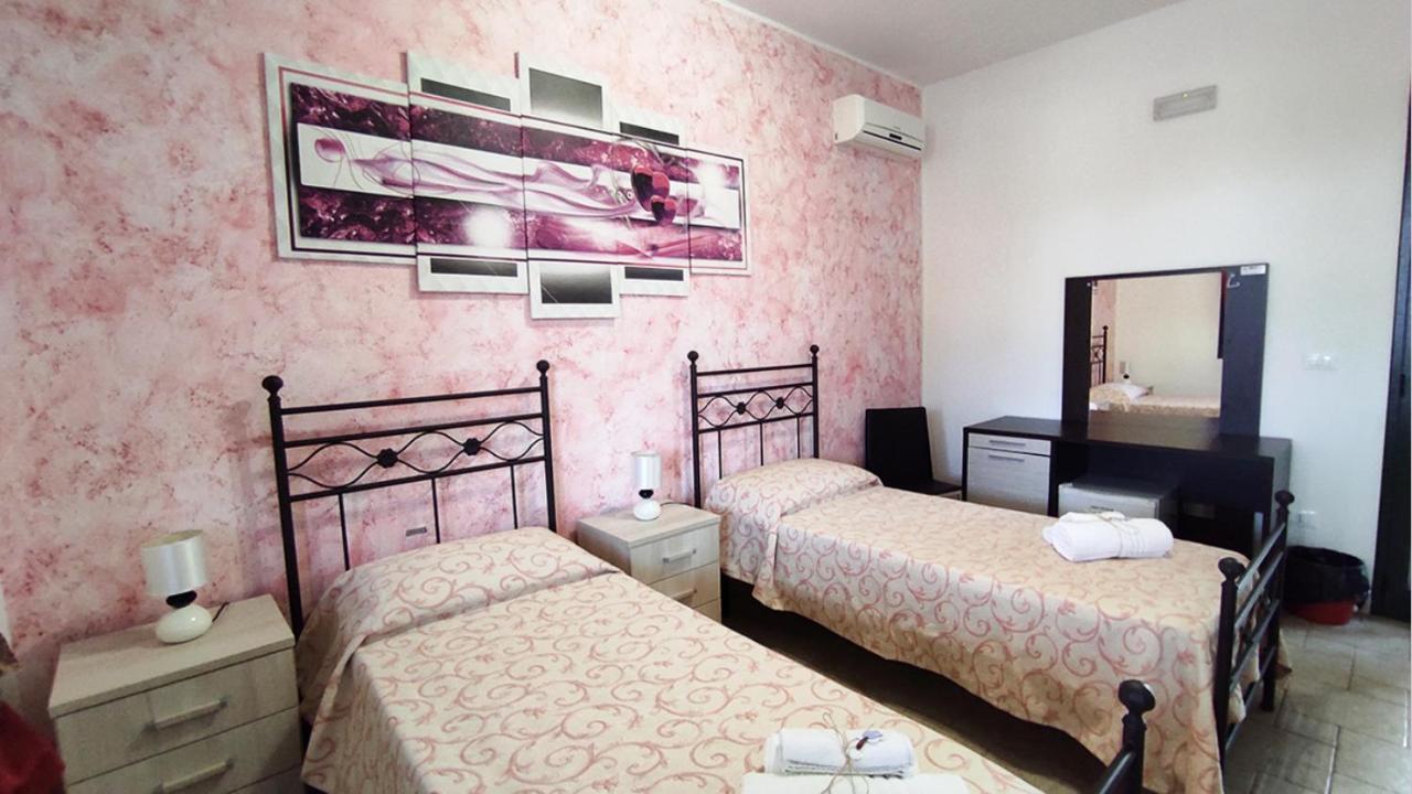 Agriturismo Caranna 토레 라필로 외부 사진